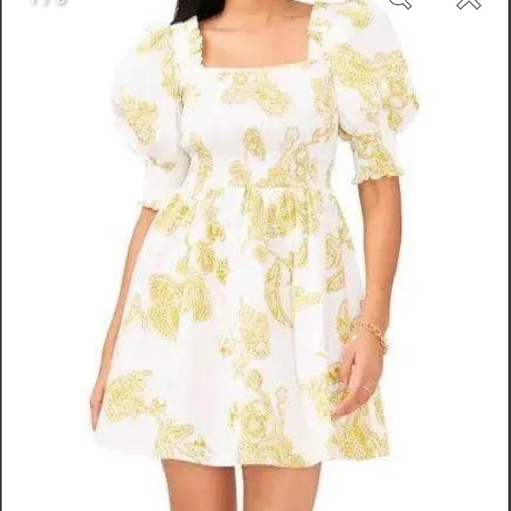1. State Women’s Paisley Puff Sleeve Smocked Mini Dress in White/Green